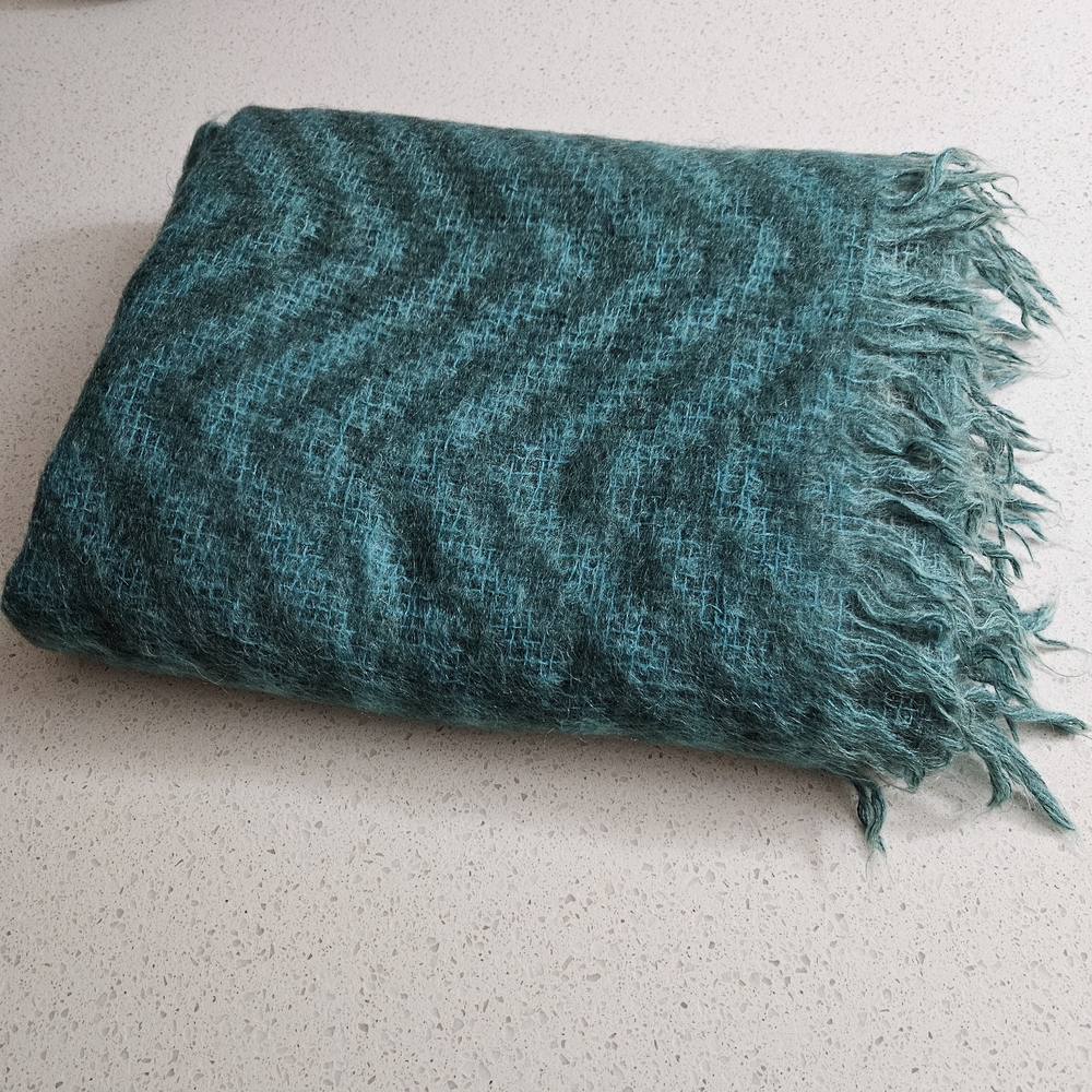Robert Burns Scotland VTG Turquoise Teal Chevron Mohair Wool Throw Blanket